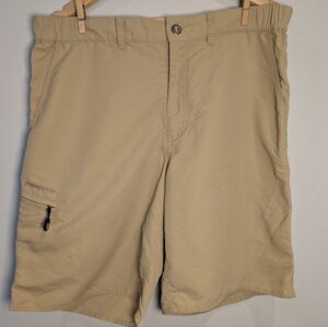 Patagonia Men's Size L Rock Guide Khaki Shorts